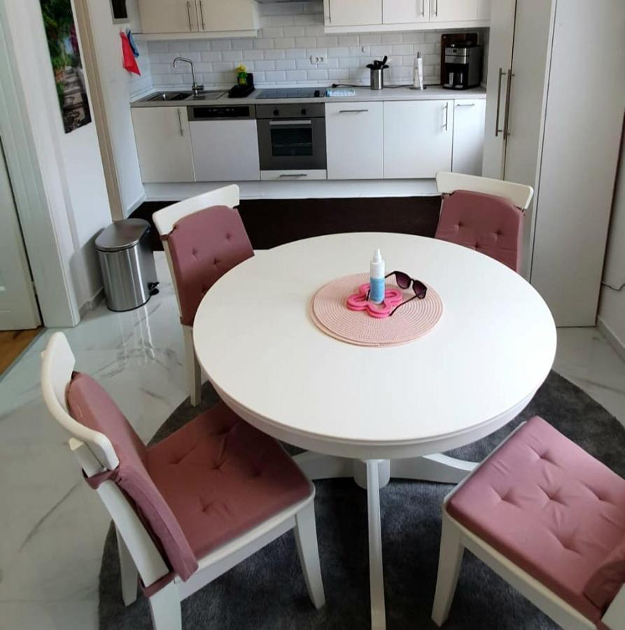 Apartment Grazia พูลา ภายนอก รูปภาพ